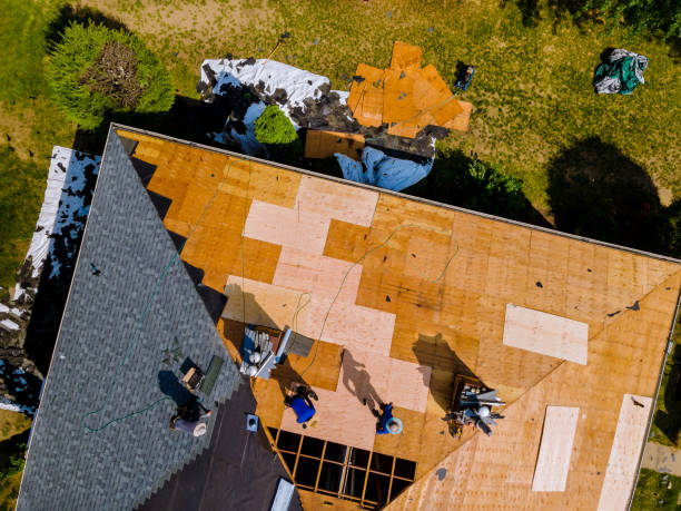 Best Local Roofing Companies  in Tichigan, WI